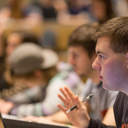 laptop student in class
