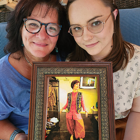 Martha Frase, mother of Rachel Blunt with sister Haley Blunt