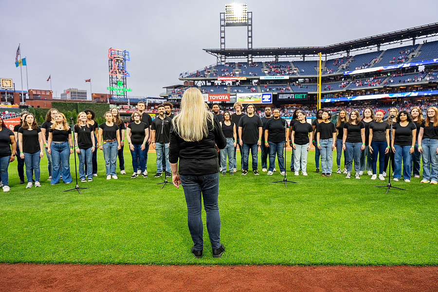 Voices of Ursinus sing the National Anthem at Phillies game