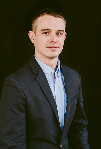 Dr. Andrew Davis