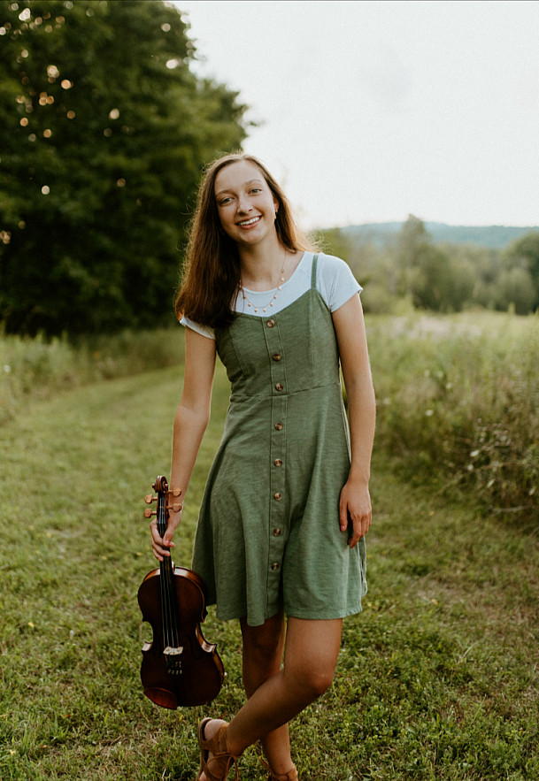 Senior Hayley Kane