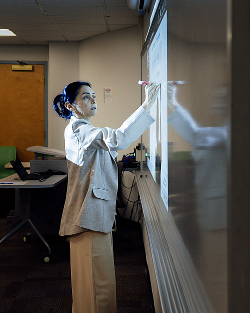 Photos from the new SPAN 119-Spanish for Health Professions class taught by Viena Ballesteros in Olin 007.