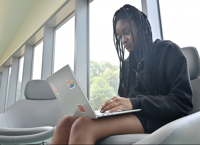 Jael Hicks '25 is spending her summer researching the effects of fine and performing arts on metropolitan areas.