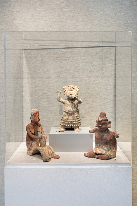 Objects on loan from loan from the Pennsylvania Historical and Museum Commission, The State Museum of Pennsylvania, Section of Archaeolog...