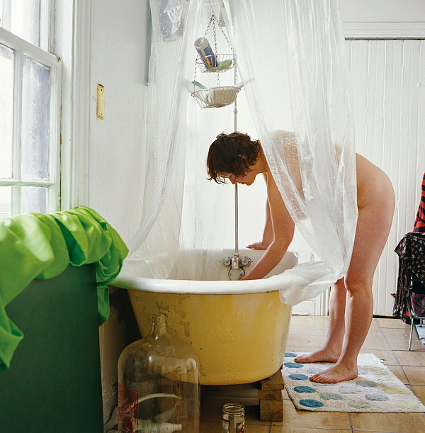 Sarah Kaufman, Moments of Absorption (Yellow Tub), 2008-2014.