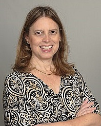Portrait of Denise Felsenstein