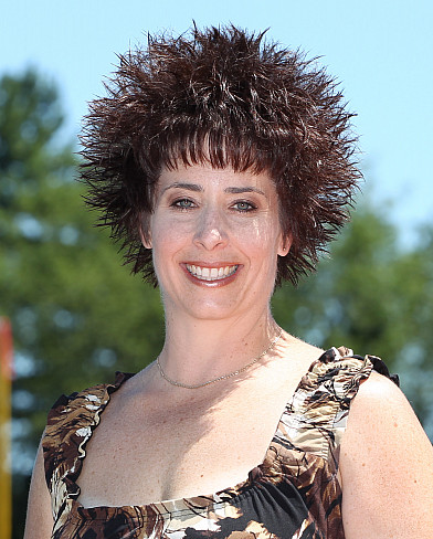 Headshot of Jennifer VanGilder