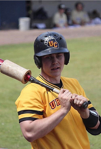 Photo of Andrew Roesch playing baseball