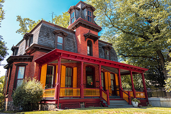 Super House, located on Main Street is one of 30+ college owned houses, many historic.