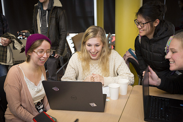 Students review Bears Make History projects during a special presentation in the fall 2016 semester.