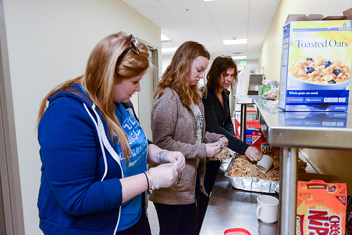 Manna on Main Street volunteers