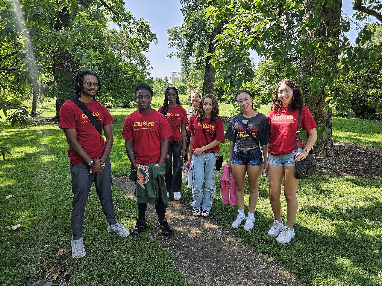 Crigler mentees and mentors from the 2024 cohort on a field trip to New York Botanical Gardens.