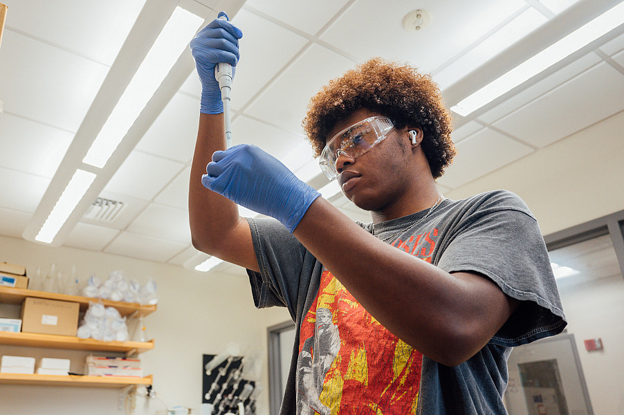 Seth Dunham-Snipes '26, researches in the Reig Lab where he is studying the activity of how different variations affect activity in metal...