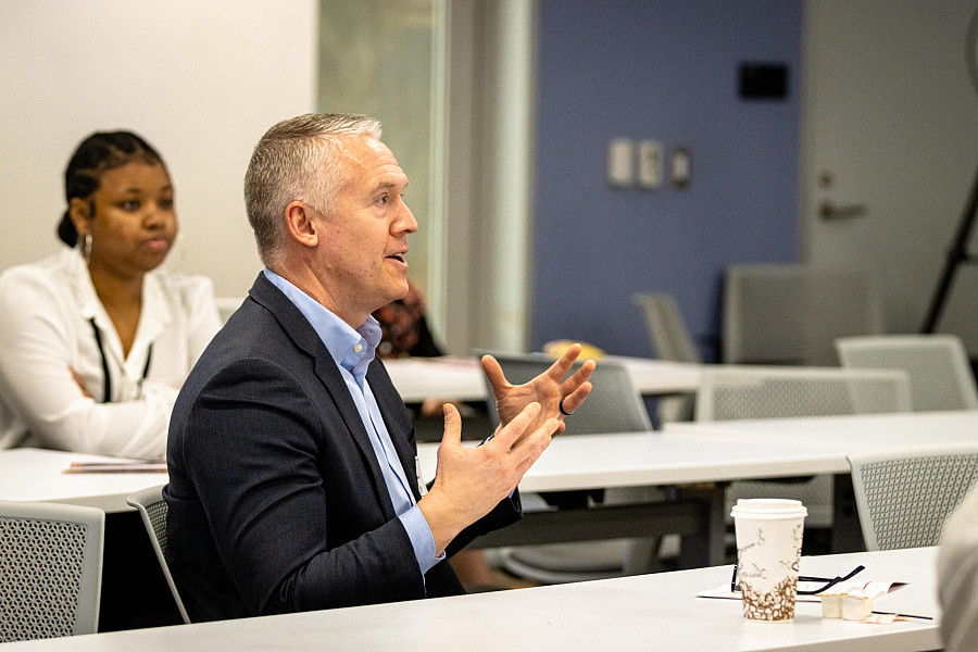 Our alumni and local industry experts provide critical feedback and collaboration with students interested in entrepreneurship.